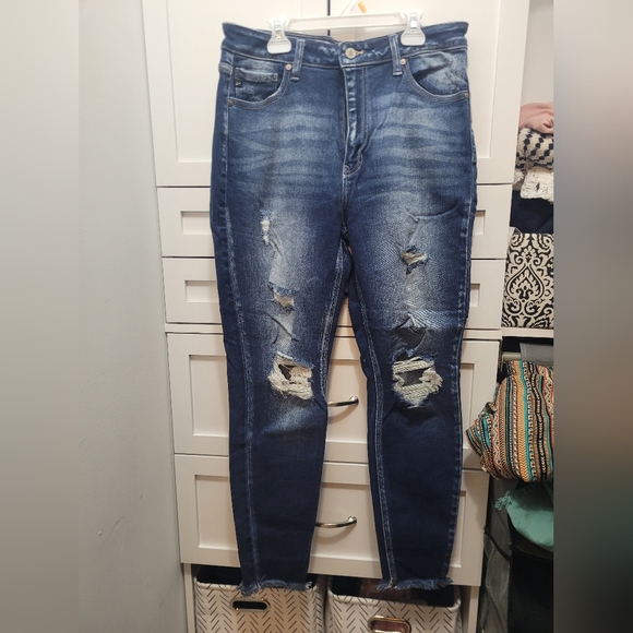 Kancan Distressed Jeans size 30 - Picture 1 of 3